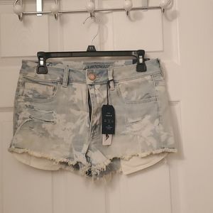 AE Shorts w/tags